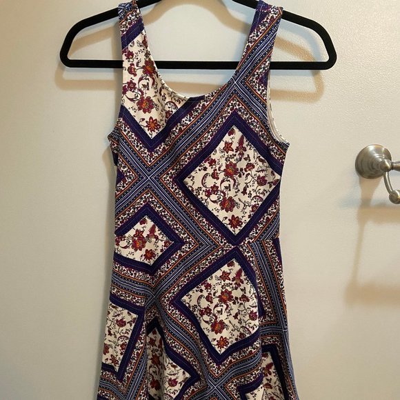 Purple Pattern Dress, size 6 - Picture 1 of 1